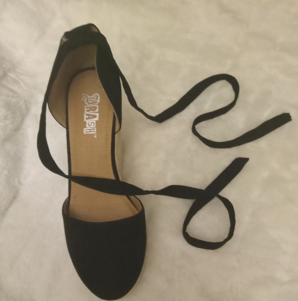Wedged shoe